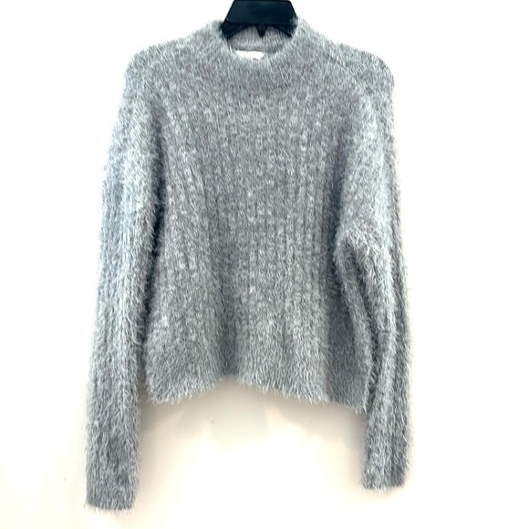 Candies Soft Fluffy Silver Grey Size Large Sweater. Excellent Quality & Comfort - Picture 4 of 13
